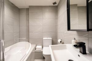 Spacious 2BR Leith Apartment