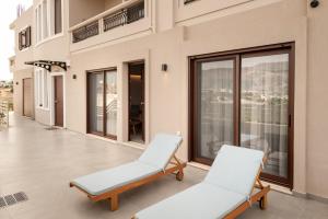 Thyme Sea View Apartments by 8essentially