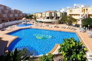 Newly renovated modern apartment in Orlando complex, Costa Adeje