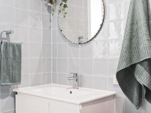 Rosena - The Classic Beach House - 5 Cashmore Street