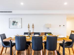 5 Kingfisher, 5-7 Ondine Close, Nelson Bay, luxury apartment with Wifi and air conditioning