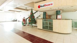 RedDoorz at Royal Grande Beach Resort Batangas