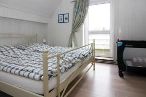 A holiday home in Büsum with a barbecue