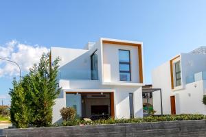 Villa Beach Heaven(Laurus 1), walking distance to the beach