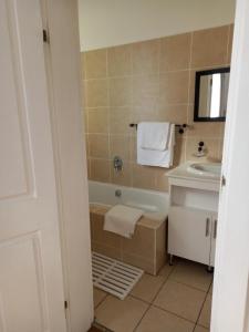 Innes Road Durban Accommodation Private Double Room with Private Bathroom