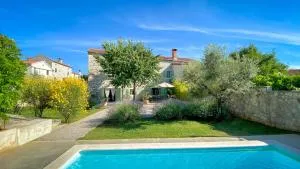 Charming villa Kalu with private pool near Rovinj by WiiBuk - Mrgani