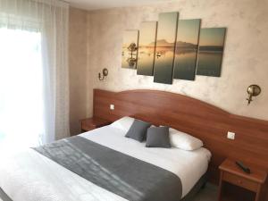 Hotels Logis - Hostellerie Le Chatel Nangis : photos des chambres