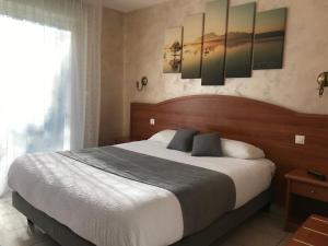 Hotels Logis - Hostellerie Le Chatel Nangis : photos des chambres