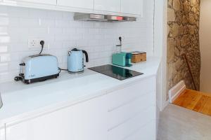 Oporto Gardens - Historic House, by Hopstays