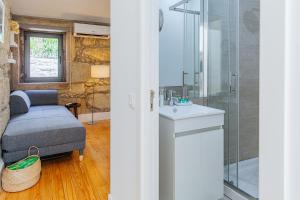 Oporto Gardens - Historic House, by Hopstays