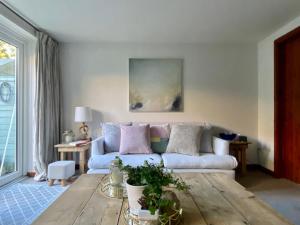 Apple Cottage - Central Frome - Outdoor Space