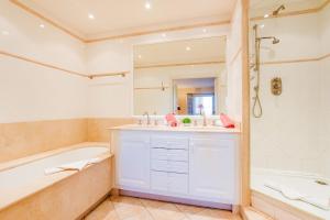 ON VILLEFRANCHE BAY - AP3040 by Riviera Holiday Homes