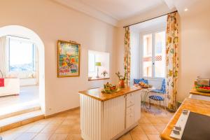 Appartements ON VILLEFRANCHE BAY - AP3040 by Riviera Holiday Homes : photos des chambres