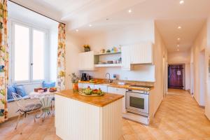 Appartements ON VILLEFRANCHE BAY - AP3040 by Riviera Holiday Homes : photos des chambres