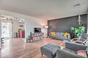 Relaxing Redmond Retreat Golf, Hike and Ski!