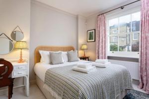 Bright 2 Bedroom Apartment with Garden in Clapham