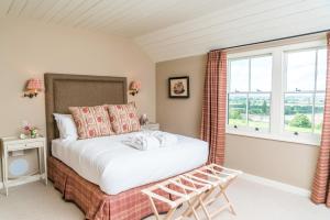 Superior Double Room room in The Three Daggers