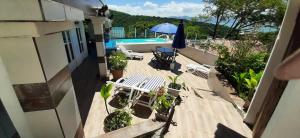 CASA COM PISCINA e VISTA PARA O MAR - Porto Belo-SC Bombinhas-SC