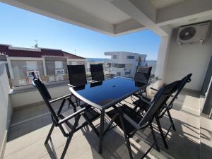 Aquarius Luxury apartment with pool and sea view 