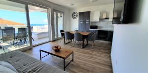 Aquarius Luxury apartment with pool and sea view