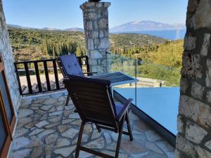 Nireas : Stone Villa