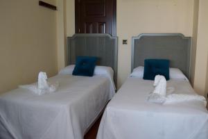 ALMAR, TORREMOLINOS BEACHFRONT 606 by AlohaMalaga