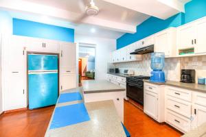 Malecon Beach House in Progreso 1 block from beach