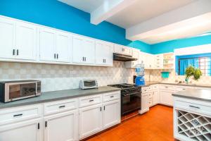 Malecon Beach House in Progreso 1 block from beach