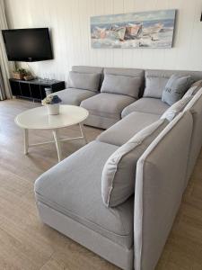 Frontline Marina Apartment with private roofterrace and seaview by El Sirocco