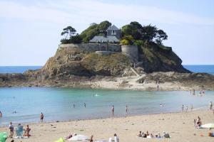 Maisons de vacances Holiday home, Cancale : photos des chambres