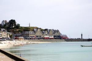 Maisons de vacances Holiday home, Cancale : photos des chambres