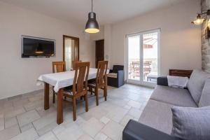 Stone House in Petrcane near the Sea