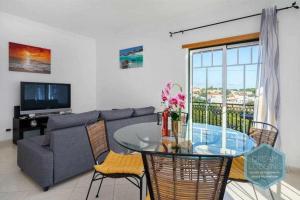 Laranjas & Beach Dream Lodging