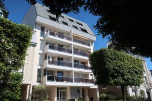 LA PLAGE - Boulevard Hebert Courtoisville