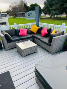 Roseberry Lodge with Hot Tub