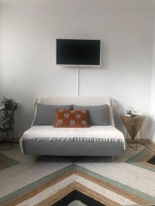 Apartmento studio boho a 1 minuto del puerto y la playa!