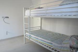 Single Bed in 4-Bed Dormitory Room room in Backpacker Hostel