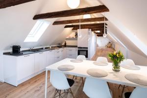 Nicolai Suite - Schrangen-Suites-1389