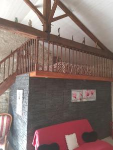 Maisons de vacances gite en pierre le paradis jacuzzi piscine Perigord pourpre 9km de bergerac : photos des chambres