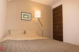 WY-Kabukicho 604-SJ0163