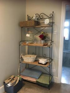 Ries Retreat - The Amethyst Room