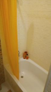 Georgeous Bright Studio in a Bright Residential Complex Comfort Town КТ-08