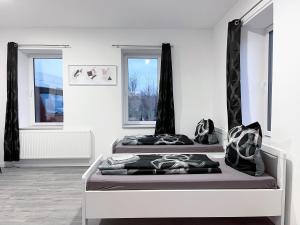 Hochwertige Studios für Monteure I Kostenloses Parken I home2share