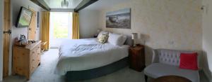 Deluxe Double or Twin Room room in The Burrows Bed and Breakfast