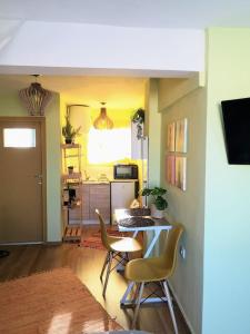 Tropical Loft with View