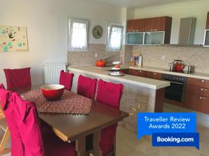 Schönes Familienappartement in Pelekas, Corfu mit Meerblick