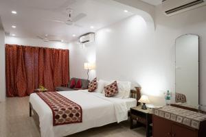 SHANUS SEASIDE INN - A Family-Run Guesthouse just 100 metres from Candolim Beach