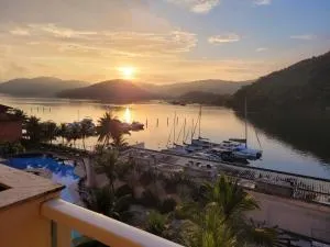 Apart Hotel Mont Blanc Itacuruçá - 伊塔库鲁