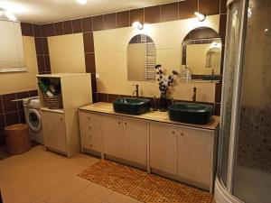 Apartamencik za lasem