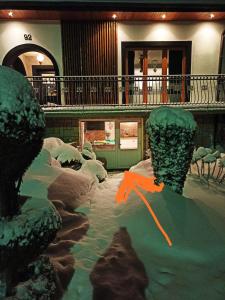 Apartamencik za lasem